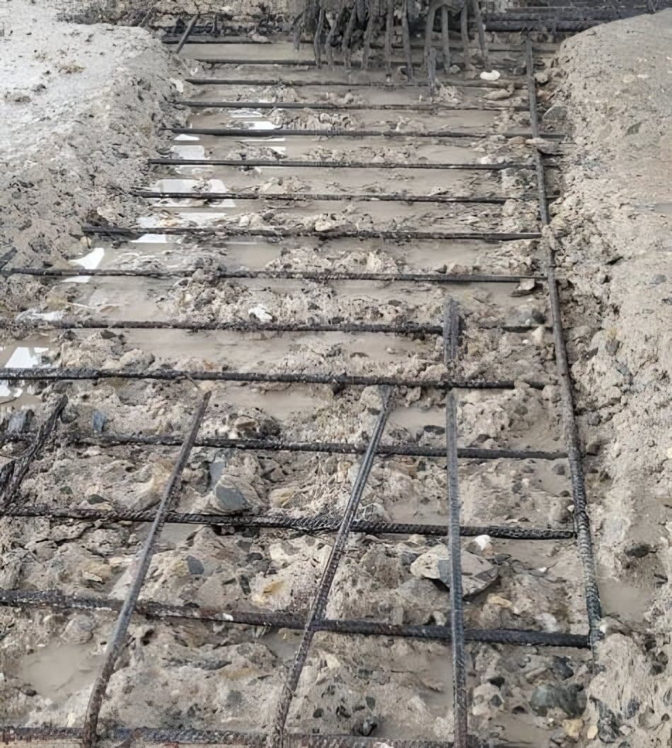 Treppenstufen mit Bewehrung vor dem Betonieren